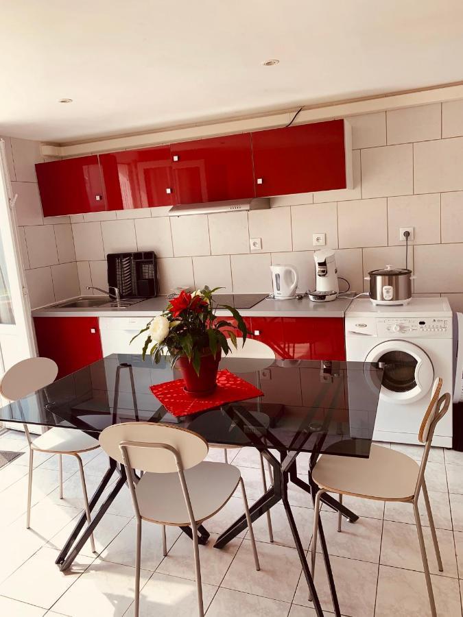 Belle Maison Avec Jardin Rdc T3 De 70M2 Vacances Ou Cure Thermale Rochefort Rochefort (Charente-Maritime) Exterior foto