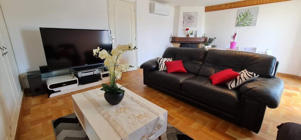 Belle Maison Avec Jardin Rdc T3 De 70M2 Vacances Ou Cure Thermale Rochefort Rochefort (Charente-Maritime) Exterior foto