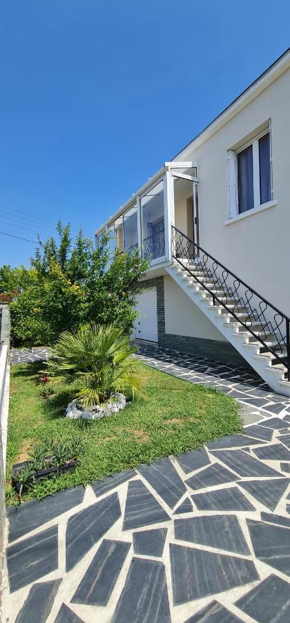 Belle Maison Avec Jardin Rdc T3 De 70M2 Vacances Ou Cure Thermale Rochefort Rochefort (Charente-Maritime) Exterior foto